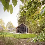 Appartement Beachhouse Veluwemeer Mit Grossem Garten In Strandnaehe