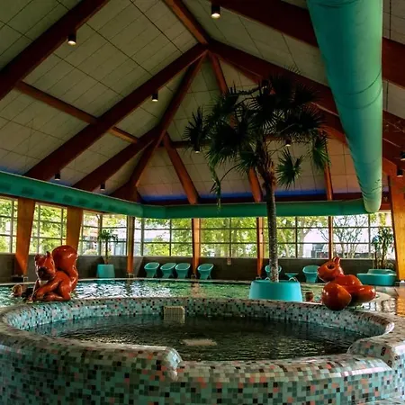 Beachhouse Veluwemeer Mit Grossem Garten In Strandnaehe 아파트