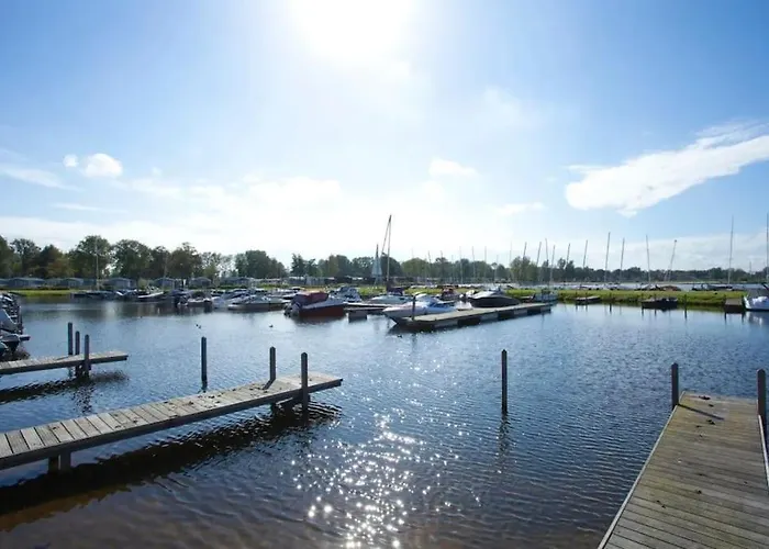 Beachhouse Veluwemeer Mit Grossem Garten In Strandnaehe *