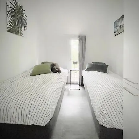 Appartement Beachhouse Veluwemeer Mit Grossem Garten In Strandnaehe Hulshorst