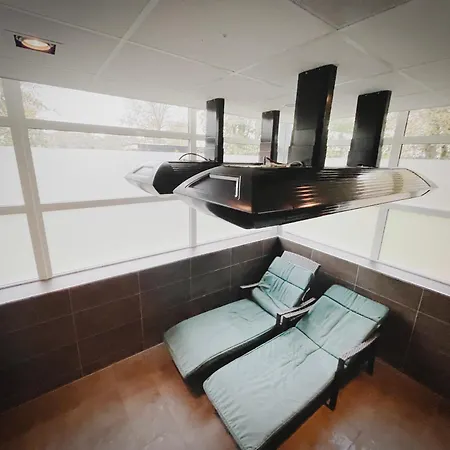 Beachhouse Veluwemeer Mit Grossem Garten In Strandnaehe Apartment