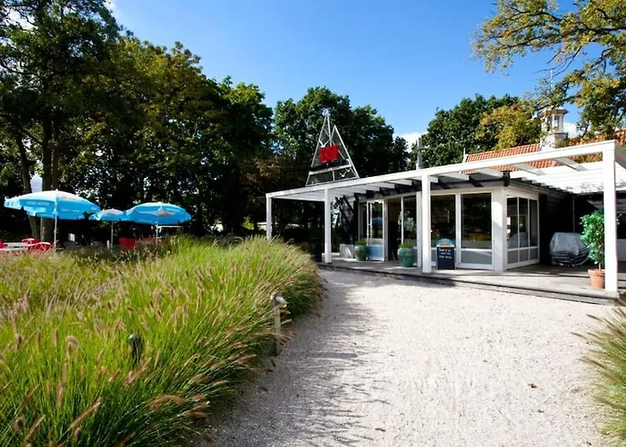 Beachhouse Veluwemeer Mit Grossem Garten In Strandnaehe * フルスホルスト